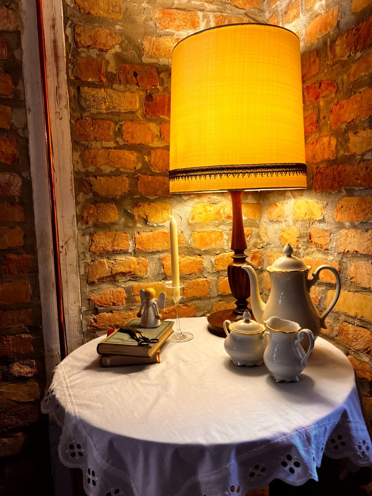 Punct Gastronomic Local — mese locale